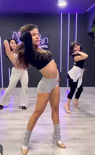 Athina pole dancing